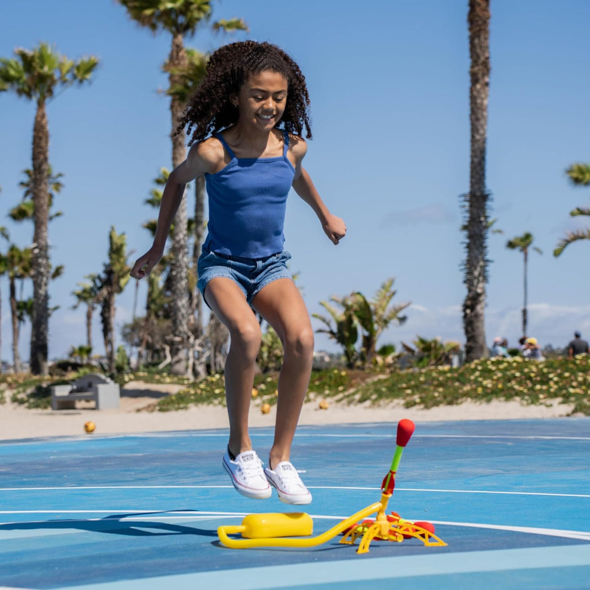 Stomp Rocket Ultra, High-Flying Rocket Launcher for Kids, 6 Rockets